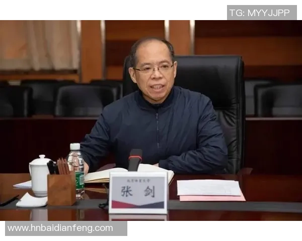 张剑在足球界的崛起与影响力分析及其对中国足球发展的贡献探讨 张剑在足球界的崛起与影响力分析及其对中国足球发展的贡献探讨